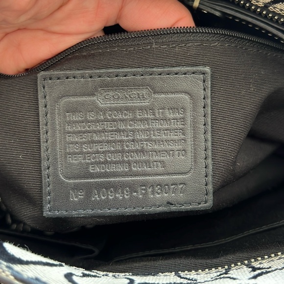 Coach Signature Black Jacquard Bundle - Picture 13 of 16